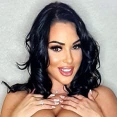 Victoria Summers portrait