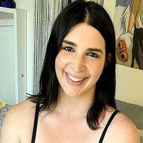 Paige Steele headshot