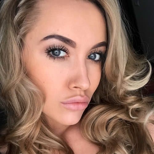 Luxury Girl headshot